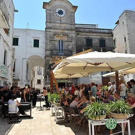 Casa Del Maestro * Cisternino